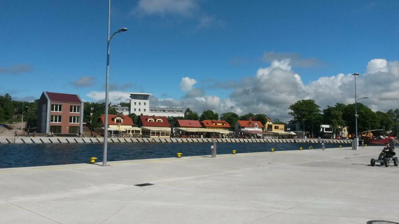 Apartamenty Gosciniec Re-Max Mrzeżyno Eksteriør billede
