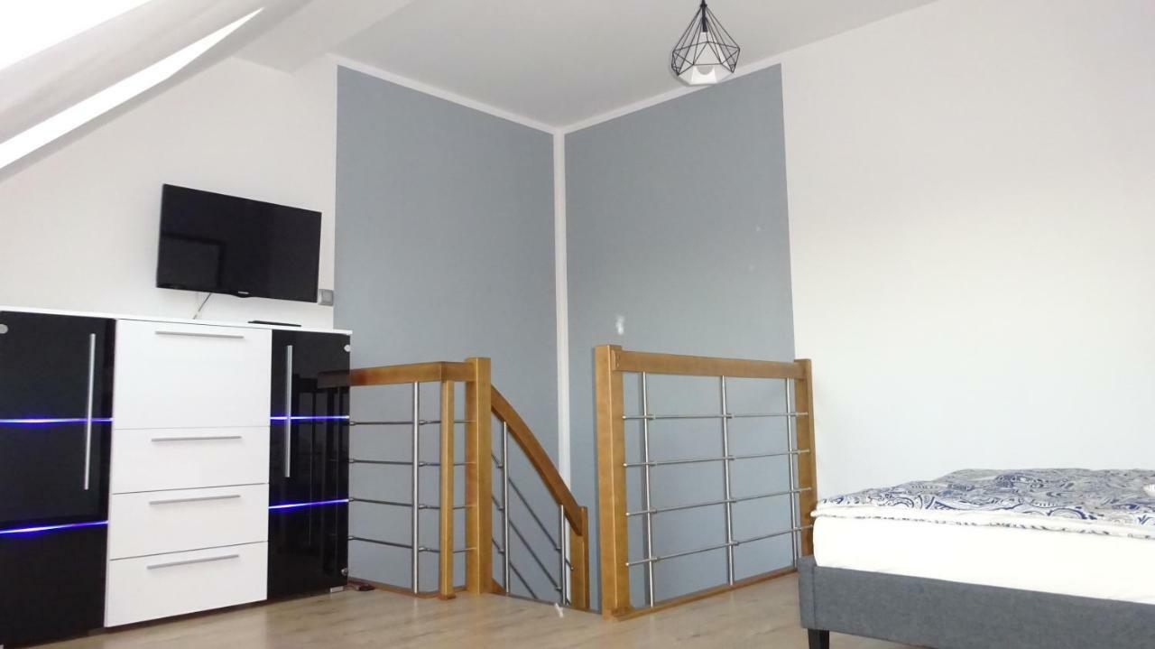 Apartamenty Gosciniec Re-Max Mrzeżyno Eksteriør billede